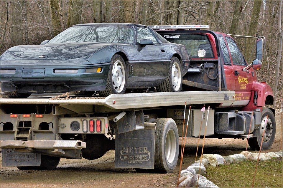 Corvette, Broken, Needs Repair, On Truck, Vehicle